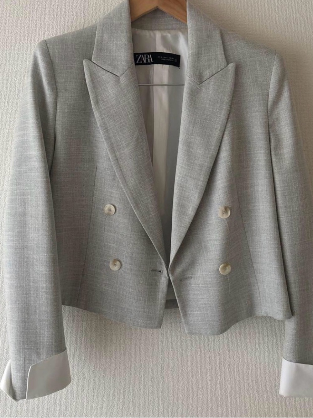 Zara Light Gray Double-Breasted Cropped Blazer